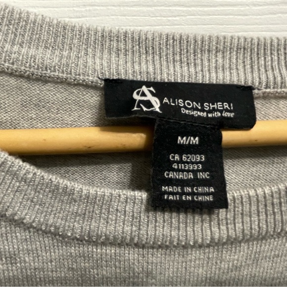 Alison Sheri Women’s Knit Sweater Top w/ Front Pockets size Medium Gray - Picture 5 of 9
